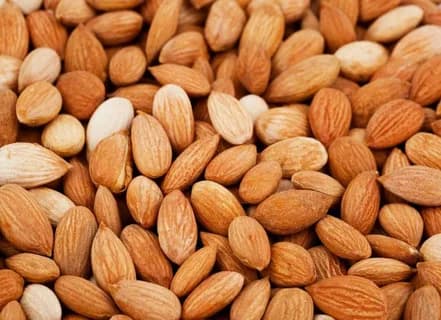 تصویر 1 از مغز بادام خام درختی با کیفیت ممتاز و یکدست